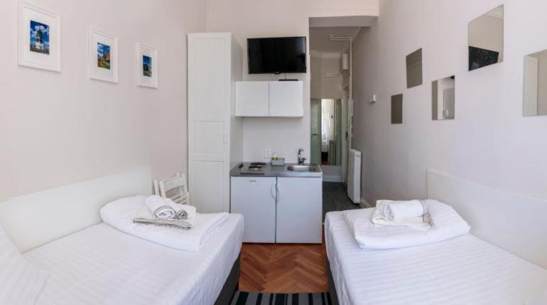 Home Living Dream Apartments Novi Sad Eksteriør billede